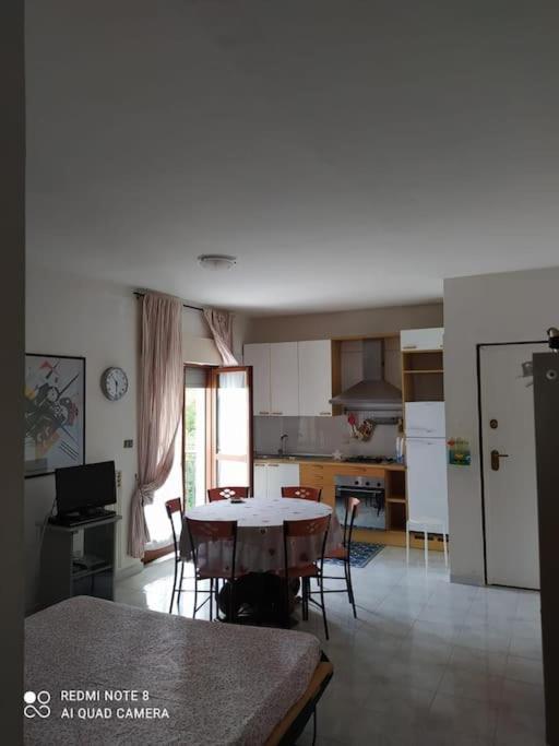 Bilocale Centrale Vicino Al Mare Agropoli Esterno foto